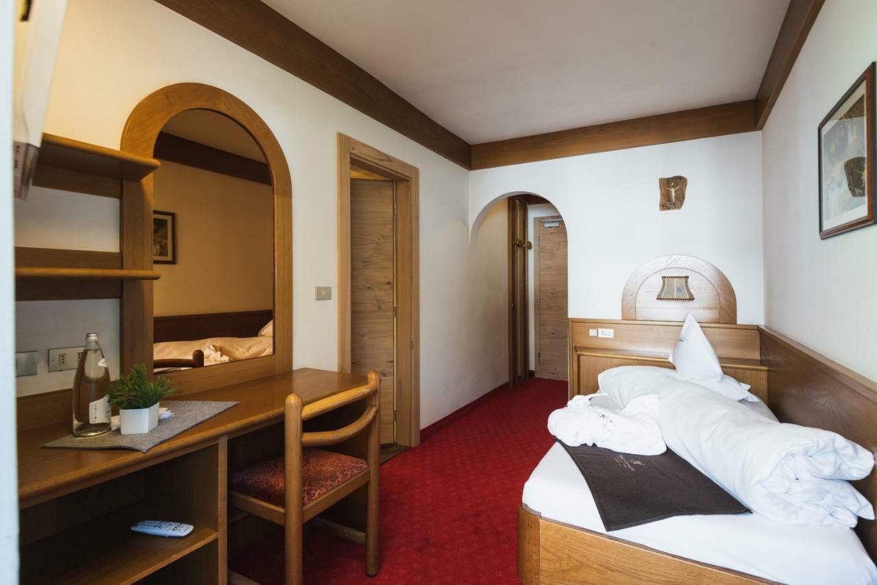 Hotel Catinaccio Vigo di Fassa Eksteriør billede