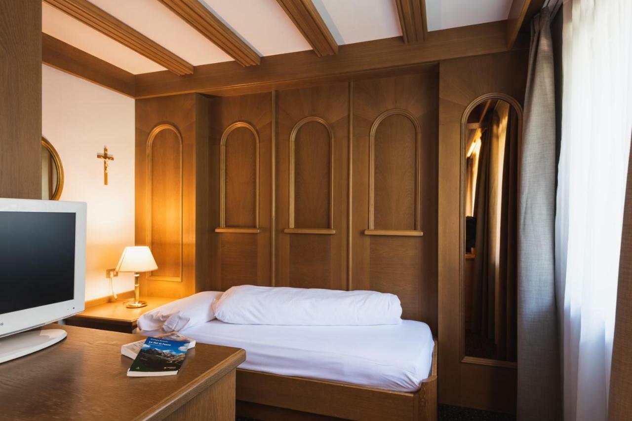 Hotel Catinaccio Vigo di Fassa Eksteriør billede