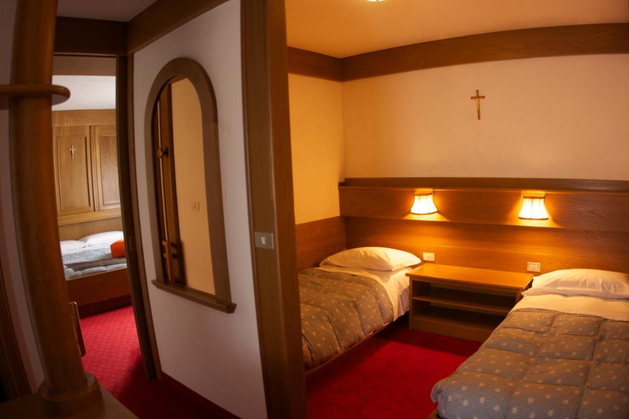 Hotel Catinaccio Vigo di Fassa Værelse billede
